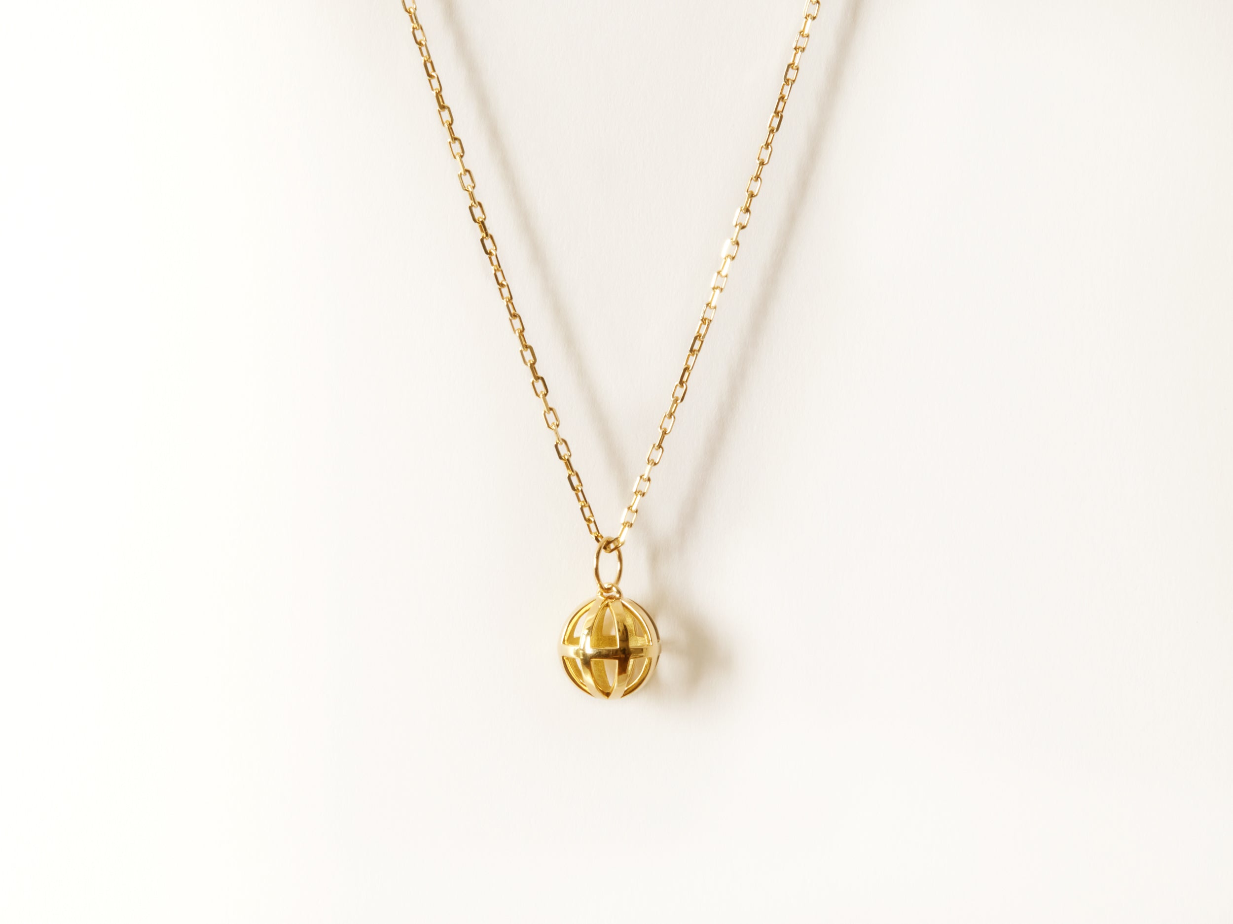 【新品未使用】Hyke BALL CHAIN NECKLACES GOLD 14 Karat Gold Ball Chain Necklace - Jewelry Gift for Her – MOSUO